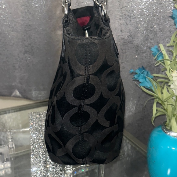 Coach (Rehab) Black Signature Chain/Leather Shoulder Bag - Picture 6 of 13